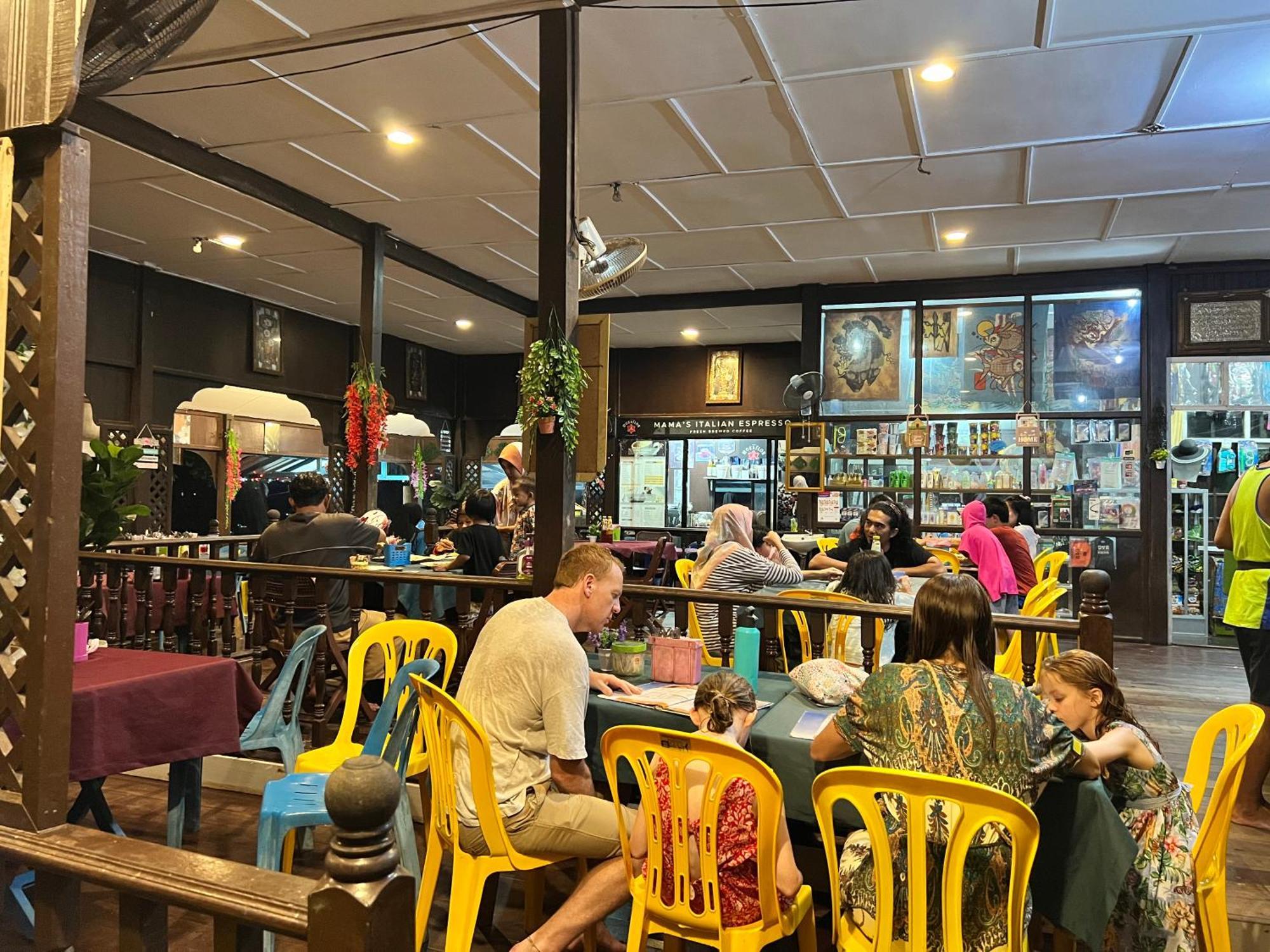 Mama'S Chalet Pulau Perhentian Besar Kampong Pasir Hantu Bagian luar foto